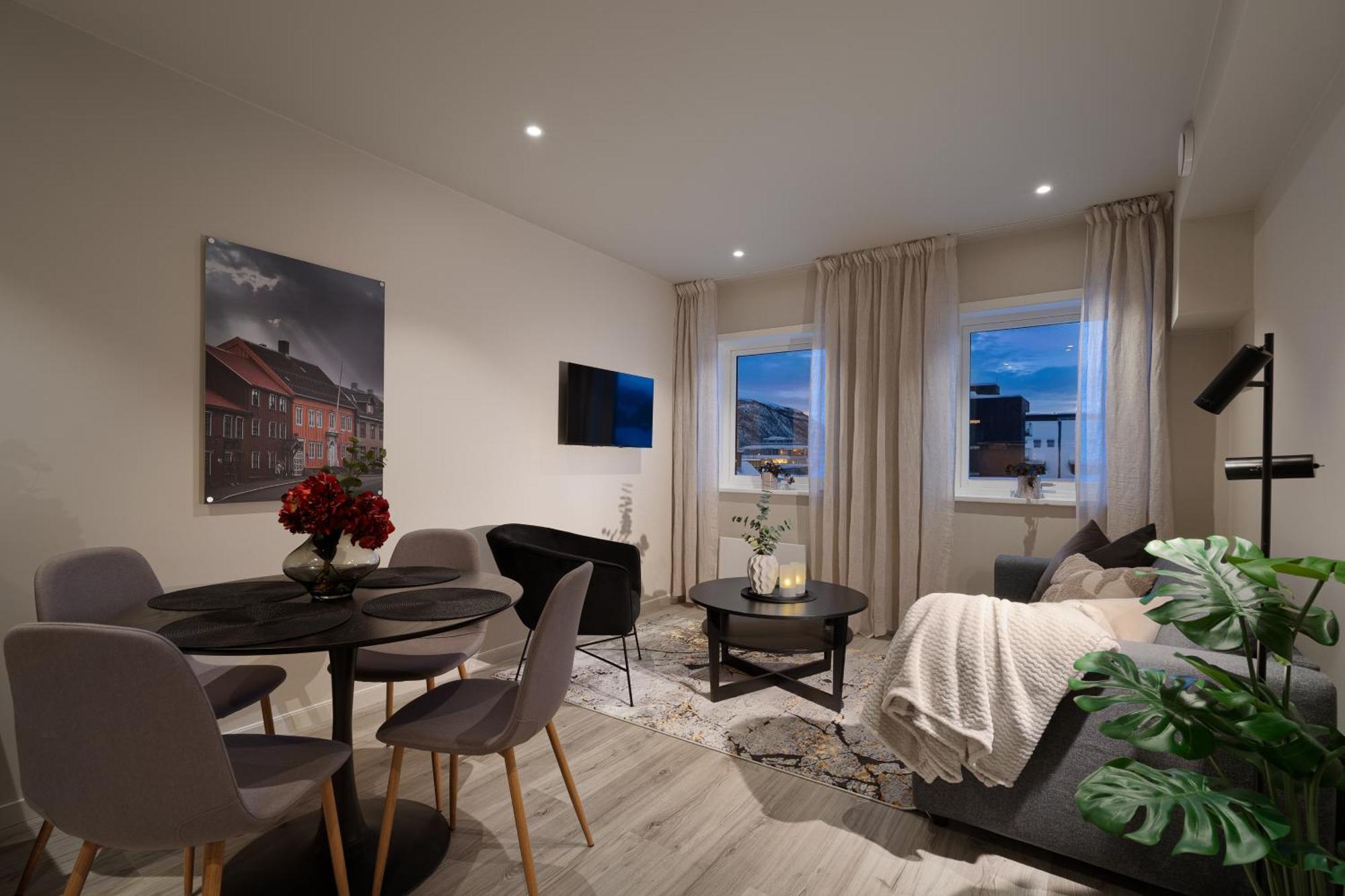 Bispegata 5 - Studio Apartment Hotel Tromsø Esterno foto